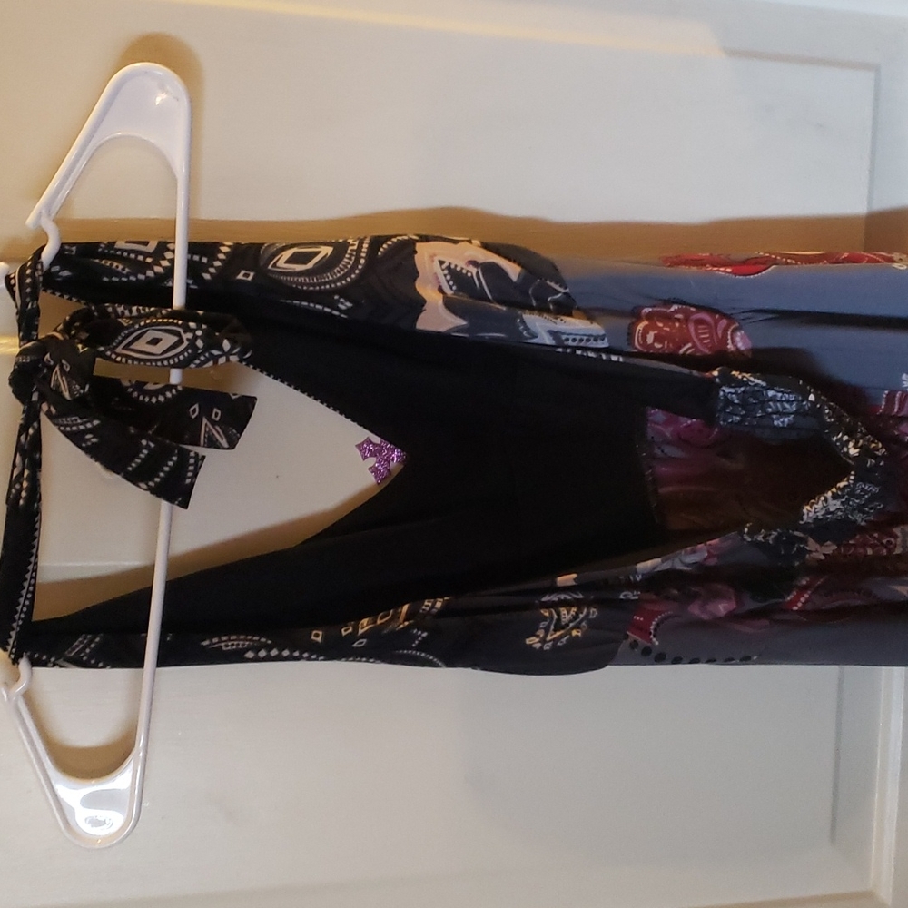 Dress - Picture 6 of 7